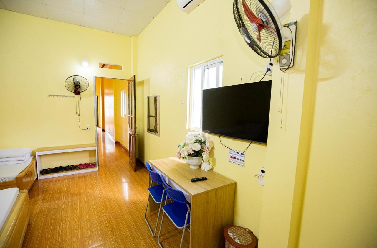 Nha Nghi Thu Nu Bed and Breakfast Meo Vac Exteriör bild