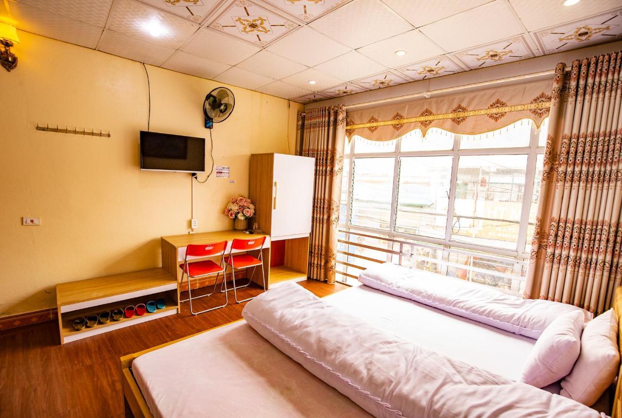 Nha Nghi Thu Nu Bed and Breakfast Meo Vac Exteriör bild